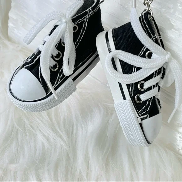 MINI SNEAKER KEYRINGS set of 2 BLACK Athletic running shoes Athlete Trainers set - Picture 3 of 8